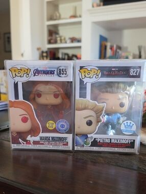 Funko Pop! Wanda Maximoff # 855& Pietro Maximoff $ 827 Duo - Red & Blue
